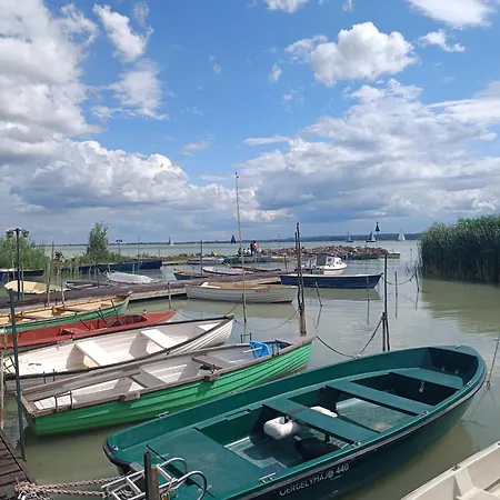 Domino アパート Balatongyörök